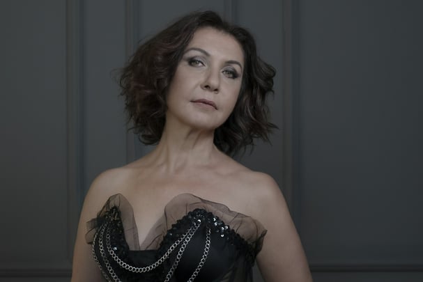 Rengin Kadin Korosu & Feryal Oney