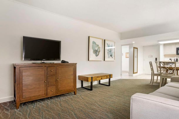 Two King Suite Street Kitchenette