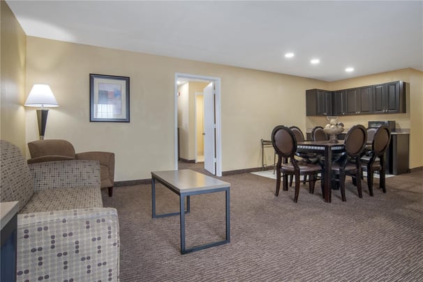 King Suite Kitchenette