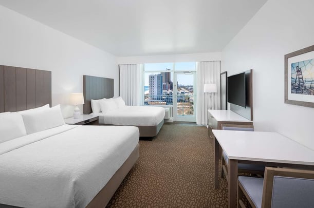 Double Queen w/ Balcony and View