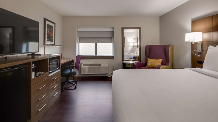 Accessible Queen Room