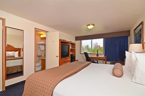 King Guest Room with a View