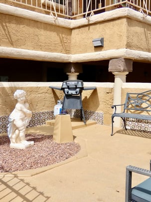 Smoking & Grill Area