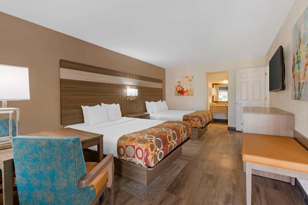 Triple Queen Bedroom