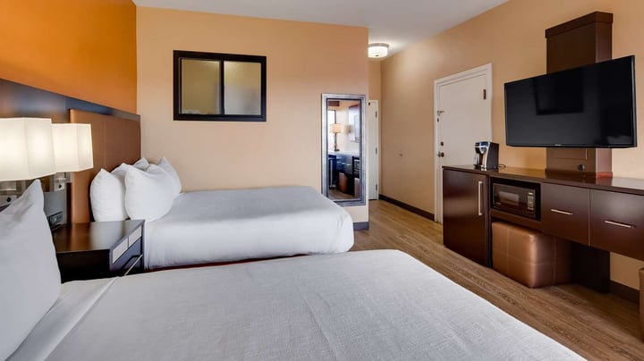 Two Queen Guestroom