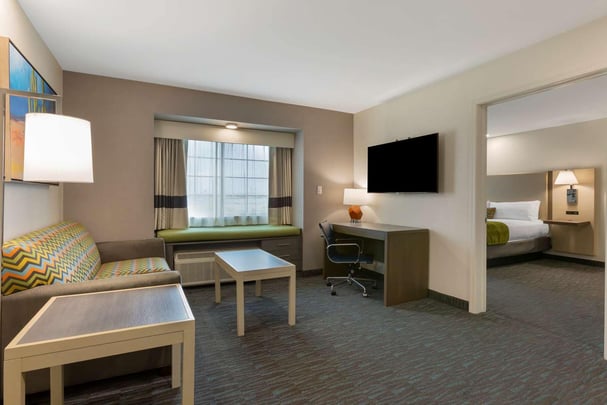 King, Queen, ADA King Suite