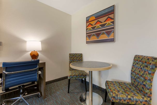 Double Queen Kitchenette