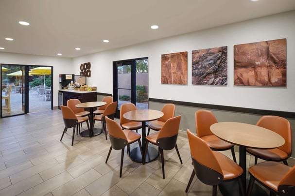 Breakfast Seating Area