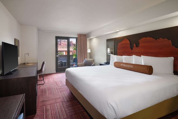 King Patio Room Wide