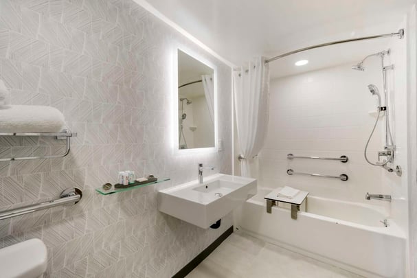 ADA Bathtub Guest Room Bath