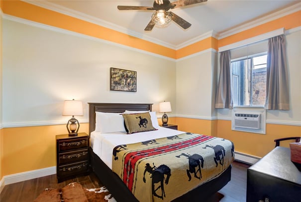 Queen Suite with Family Room and 2 Bedrooms