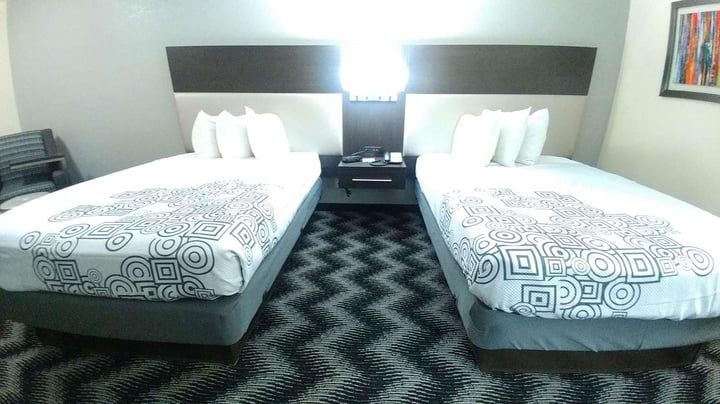 2 Double Beds Downstairs