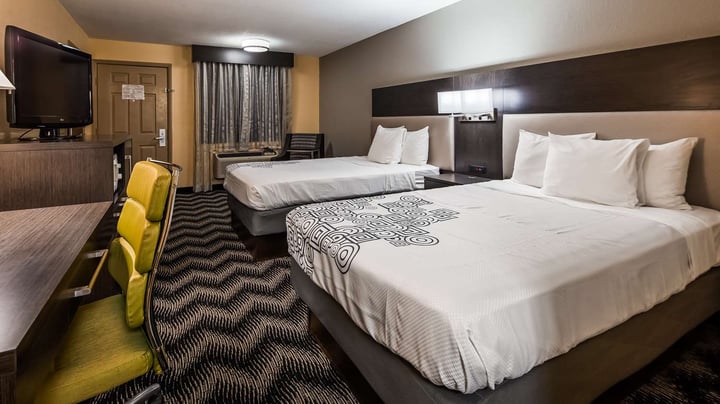 2 Double Bed Downstairs