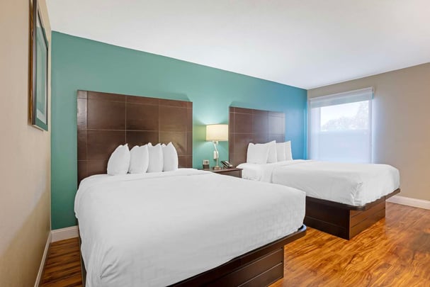 Two Queens - Pet Friendly