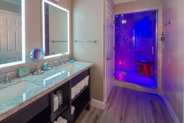 Executive Suite Bathroom