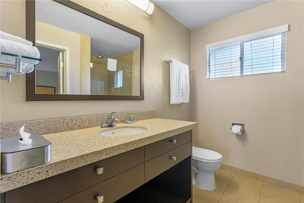 Oversized Double King Bathroom