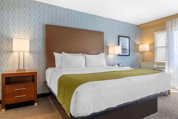 King Room with Balcony