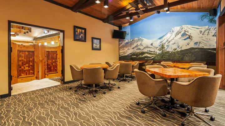 Cooper's Bar and Grill