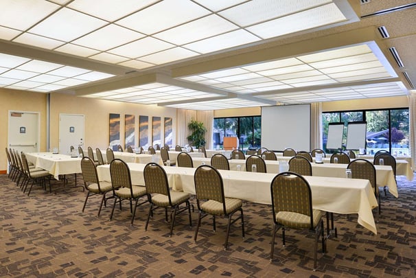 Edgewater Meeting Room