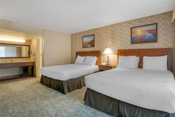 Double Queen Guest Room