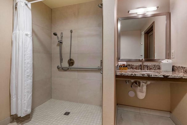 Casa Marina King Accessible Bathroom