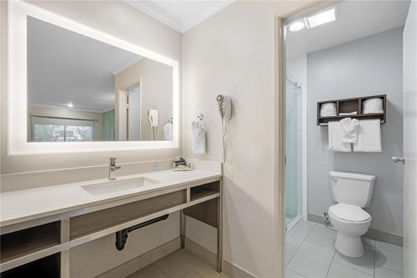 QQ Upstairs Bathroom