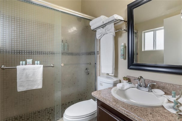 King Suite Bathroom