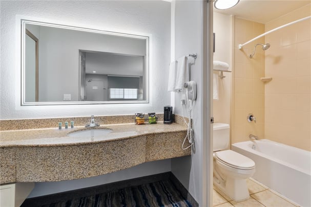 Double Room Bathroom
