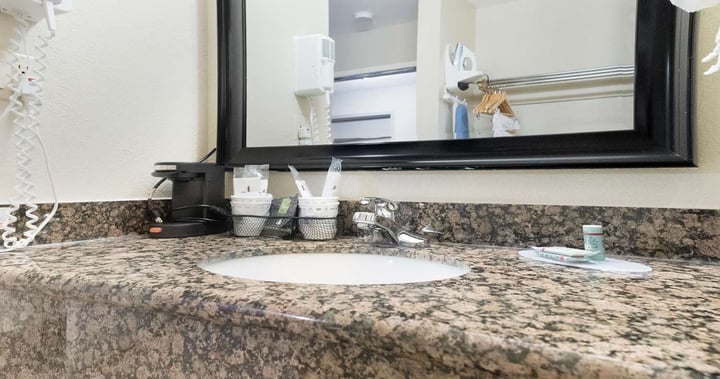 Double queen bathroom