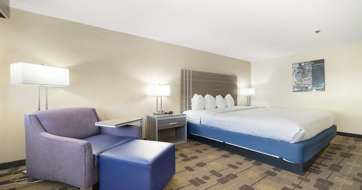 King suite with fireplace