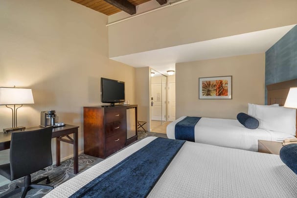 2 Queen Beds Non-Smoking