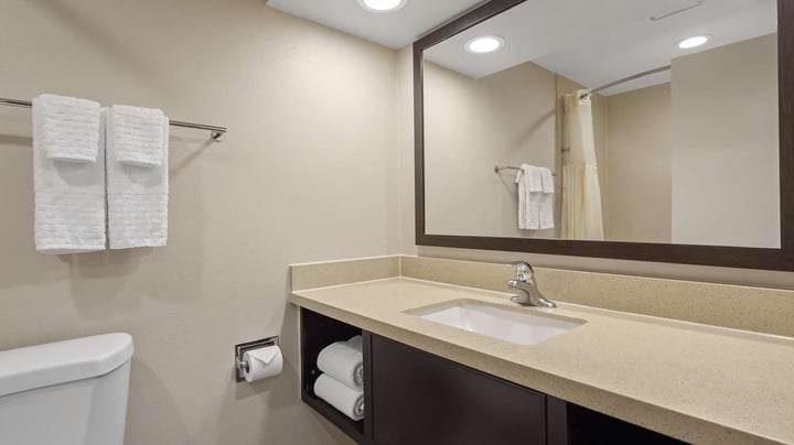King Suite Bathroom