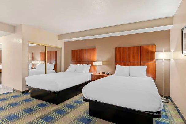 Oversized 2 Queen Room