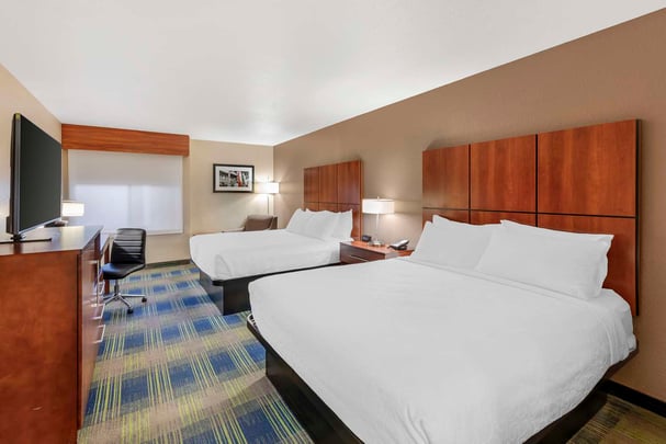 Limited View 2 Queen Room