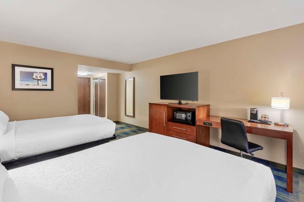 Limited View 2 Queen Room