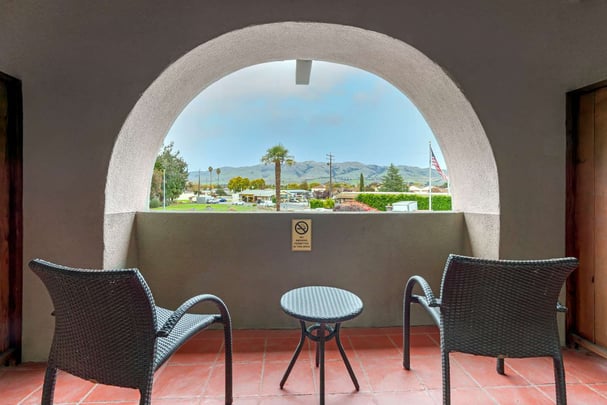 Double Queen Balcony