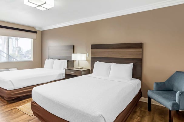 ADA 2 Queen room