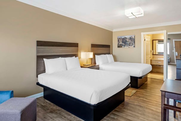2 Queen Room