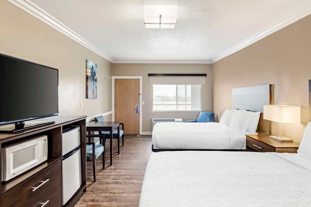 ADA 2 Queen Room