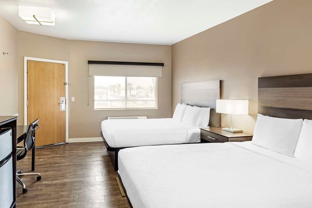 2 Queen Room