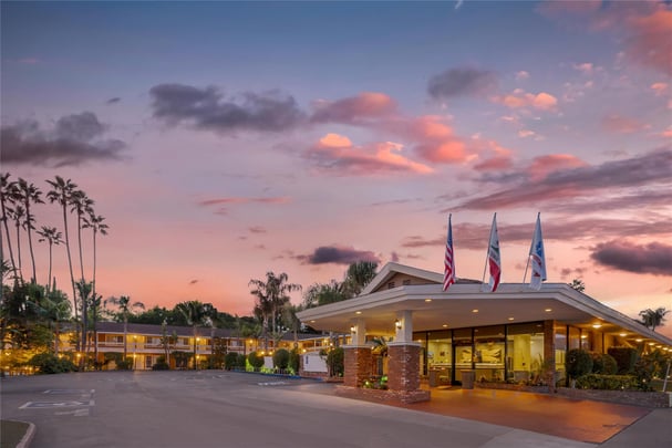 BW ShermanOaks CA Twilight