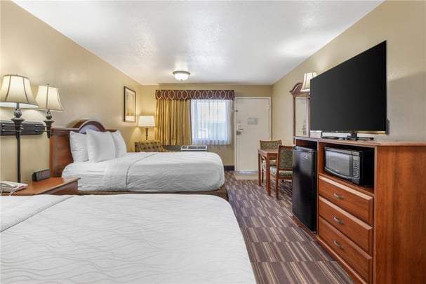 2 Queen Room