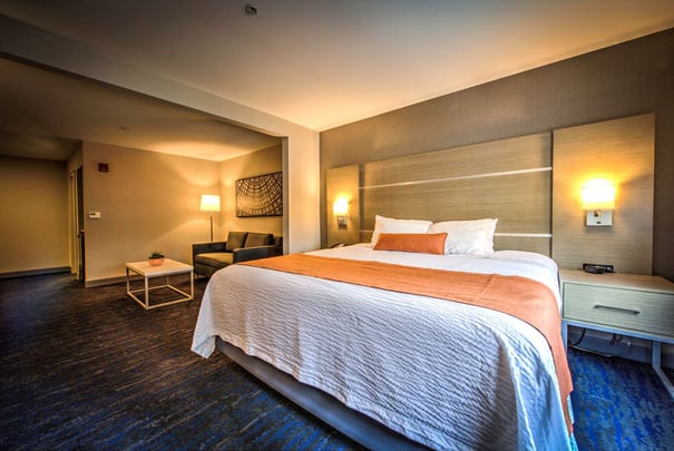 1 King Bed, Over-sized Room