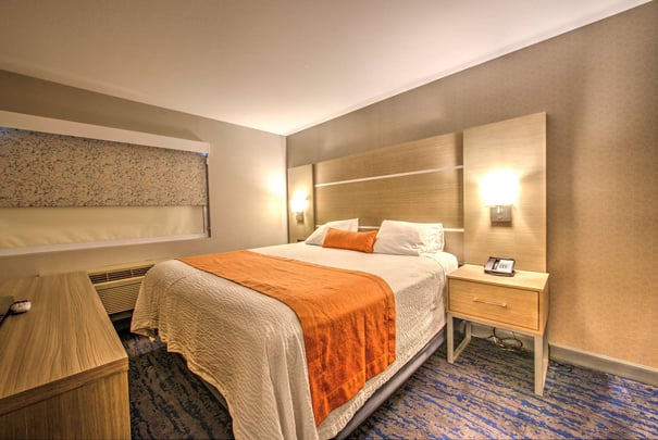 2 Bedroom, 3 Bed Suite