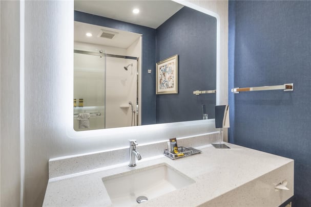 2 Double Bed Bathroom