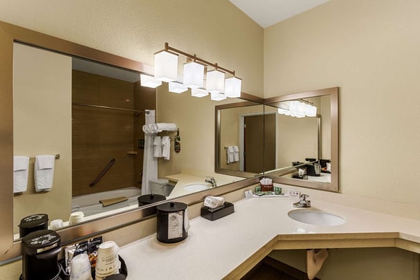 ADA double Queen suite