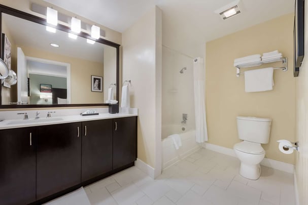 King Suite Bathroom