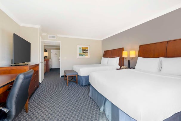 2 Queen Wet Bar Suite