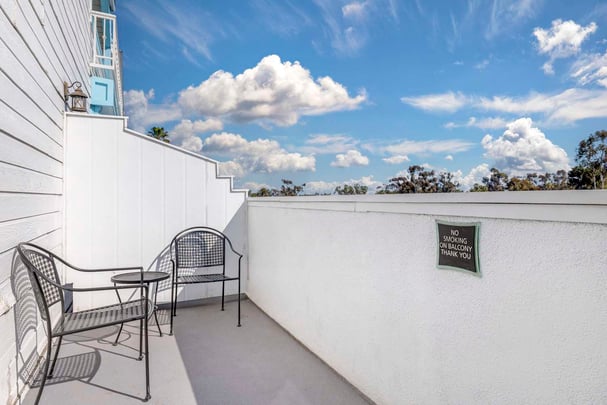 2 Queen Wet Bar Suite