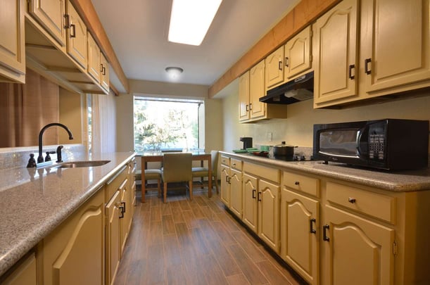 King Suite Kitchenette